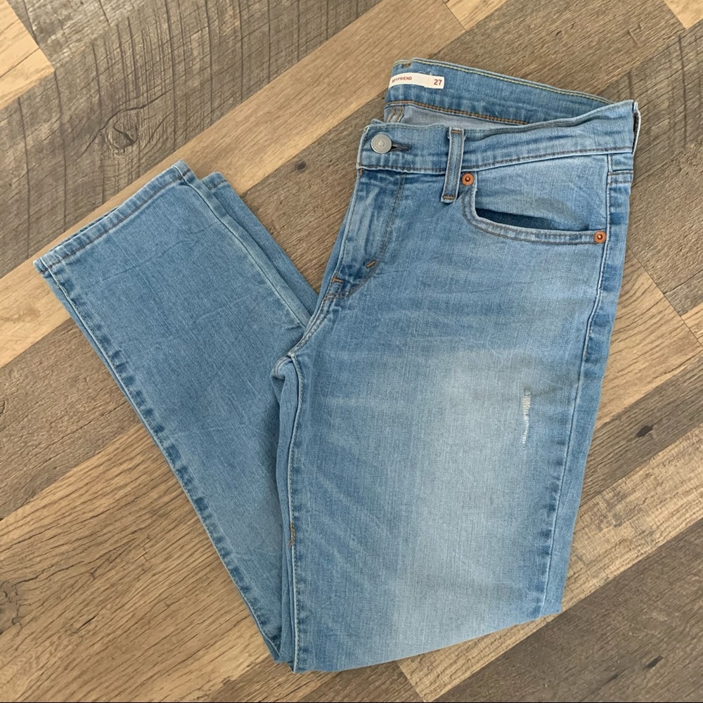 Levis straight jeans